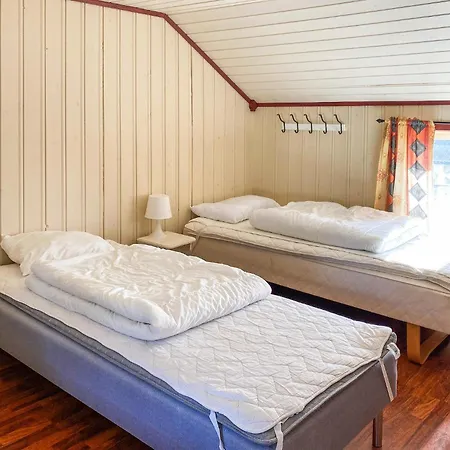 Gorgeous In With Wifi Holiday home Kverva